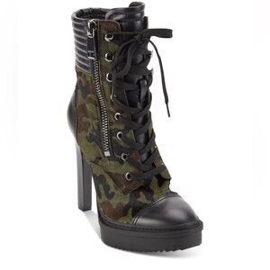 DKNY Steffi camouflage calf hair high heel platform lace zip boots Leather
Camo